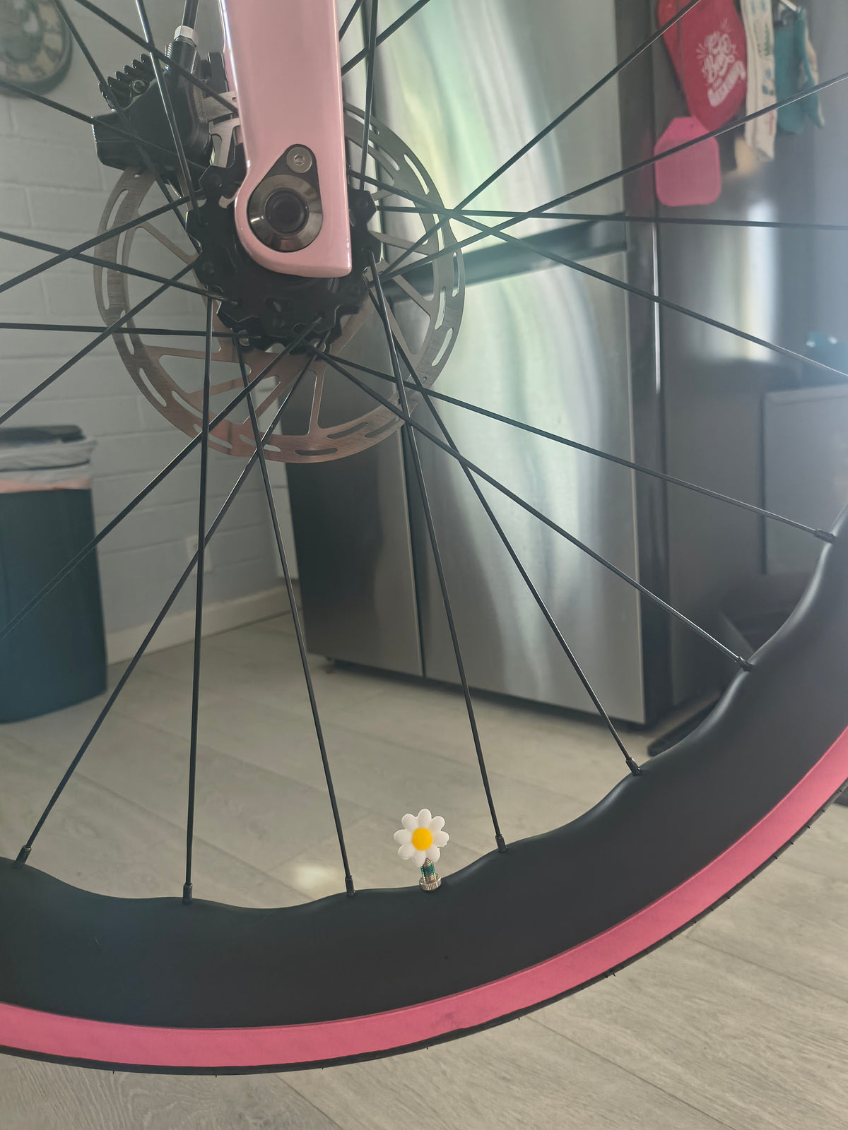Premium Valve Cap - Daisy
