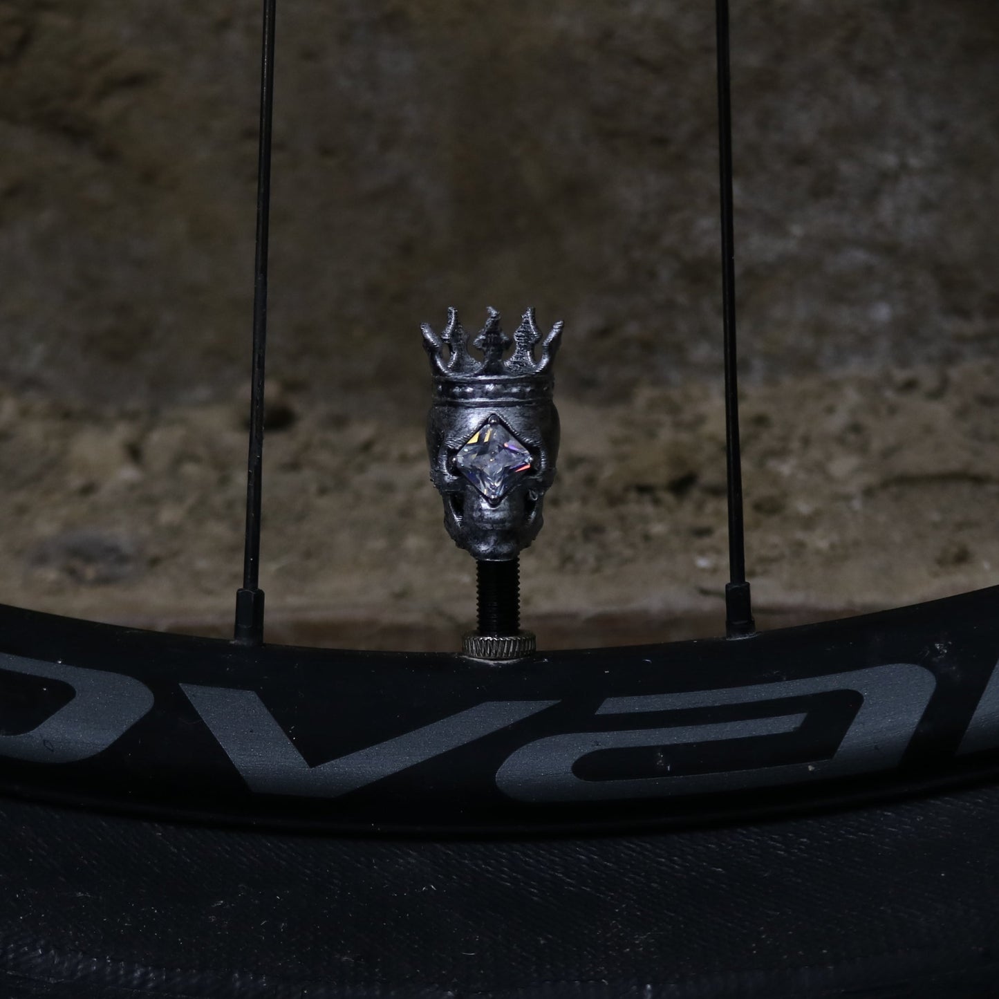 LEGENDARY VALVE CAP - Diamonds