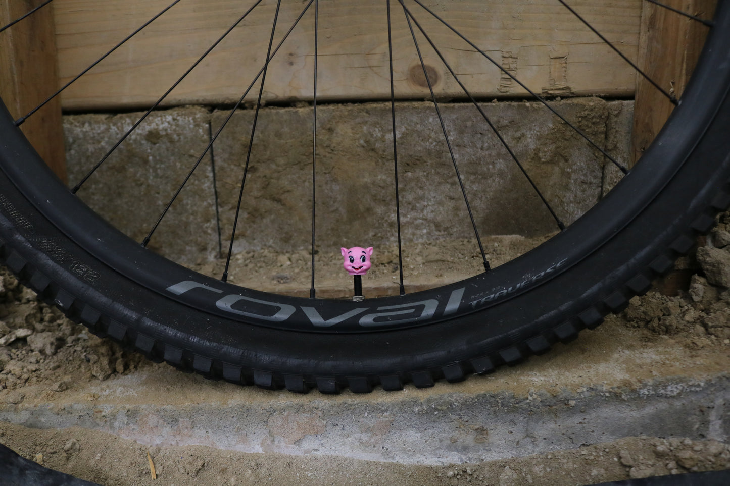Premium Valve Cap - Pig Head