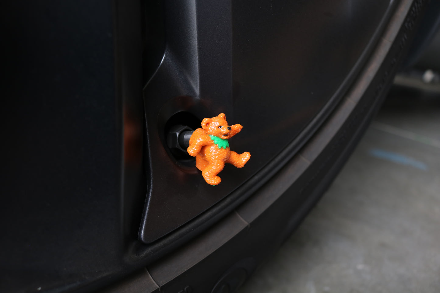 Premium Vehicle Cap - Dancing Bear
